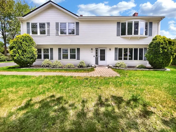 219 Congress St, Milford, MA 01757
