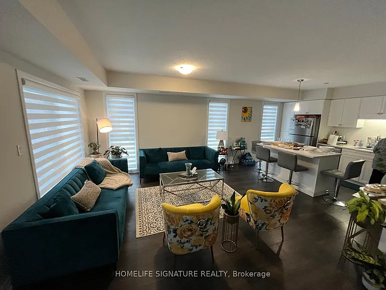 16 Urbane Blvd — Photo 11