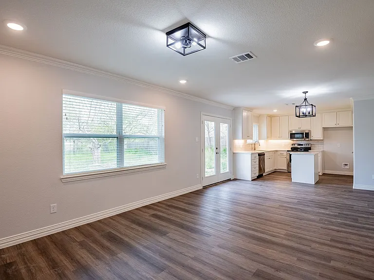 3462 Coronado Ct — Photo 8