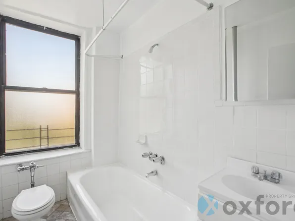 575 Ocean Avenue image 7 of 14