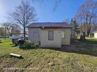 510 W Jessie Rd, Sanford, MI 48657