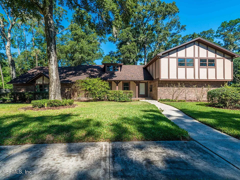 5477 Brightwater Ln