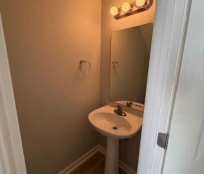 1033 Masons Place Cir #B — Photo 13