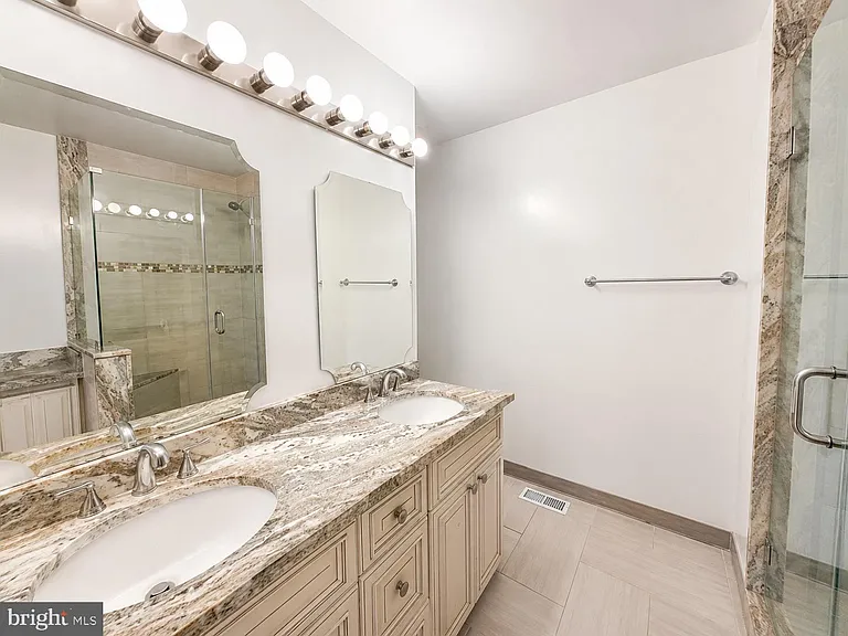 308 Assembly Point Ct — Photo 14