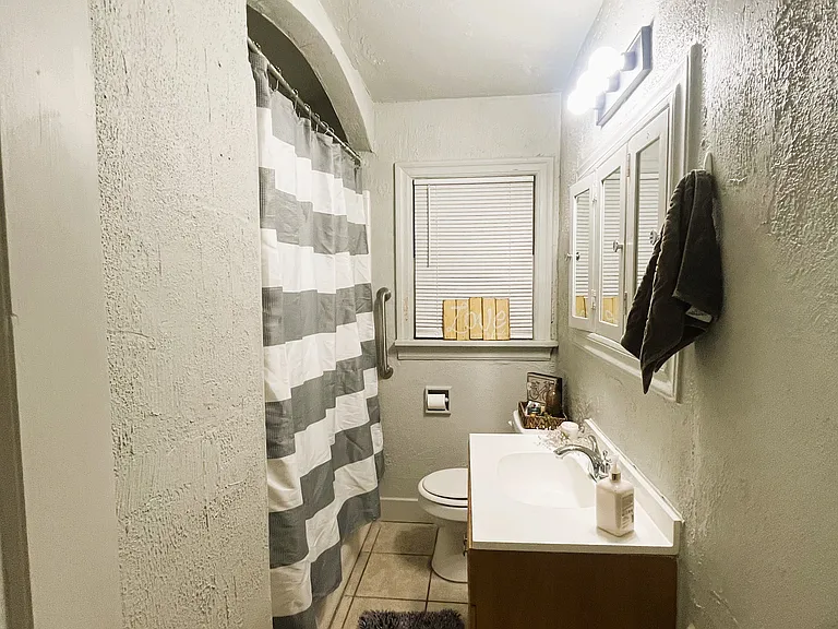 2642 NW 11th St #2642 — Photo 12