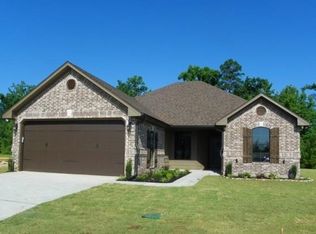 112 Fredricksburg Cir, Hallsville, TX 75650