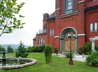 1 Pius St, Pittsburgh, PA 15203