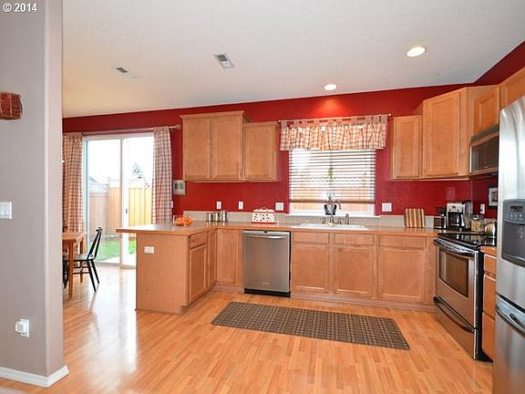 4th image of 253 SE 47th Ave