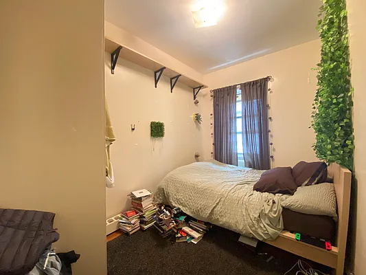 Rented by Bond New York | media 12