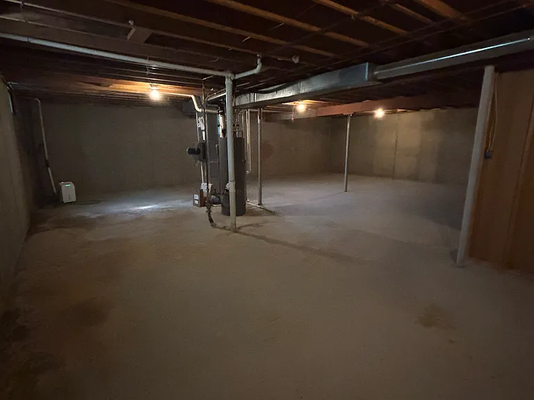 306 Willow St — Photo 11
