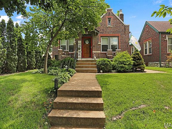 3rd image of 4054 Alma Ave