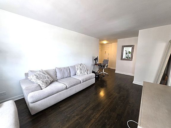 3rd image of 33-15 81st St APT 5D