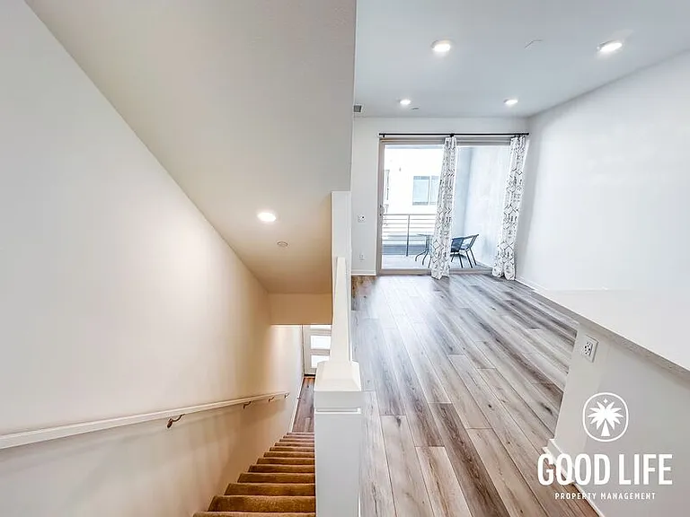 1582 Topeka Ave #4 — Photo 2