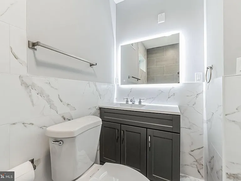 3414 Salmon St — Photo 18