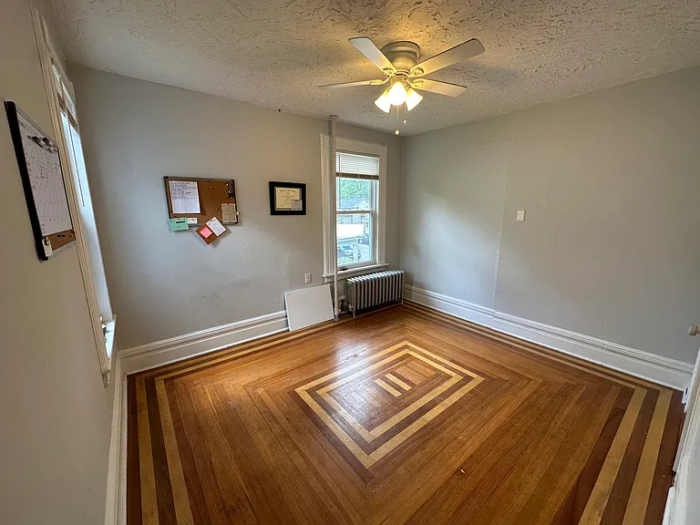 216 William St #2 — Photo 9