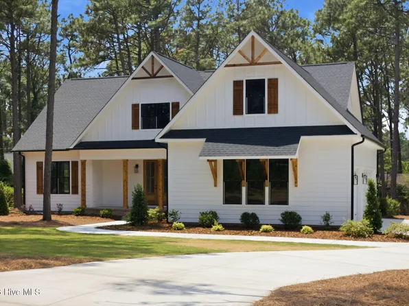 160 Midland Trail, Pinehurst, NC 28374