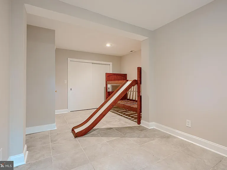 2101 Tufton Ave — Photo 63