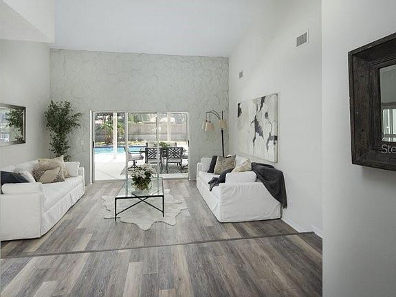 5th image of 5023 Barrowe Dr