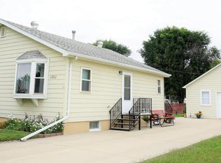 1311 1st St SW, Huron, SD 57350