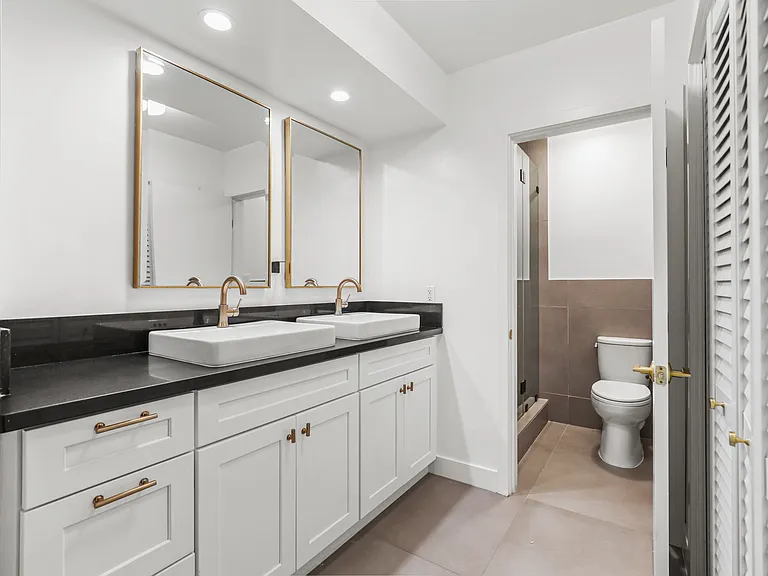1480 S Canfield Ave — Photo 20