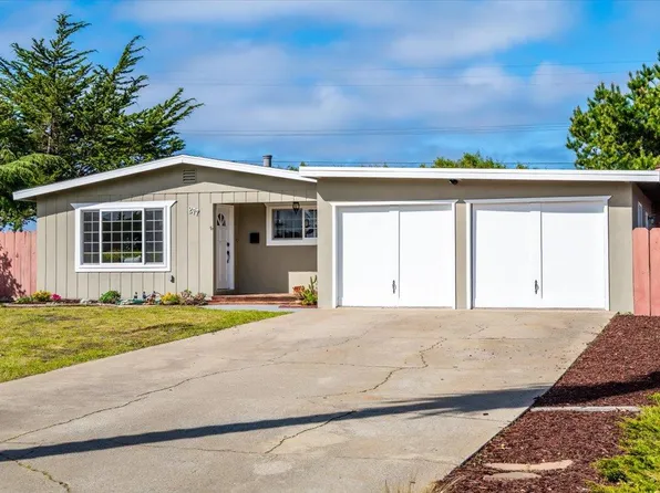 277 Young Cir, Marina, CA 93933