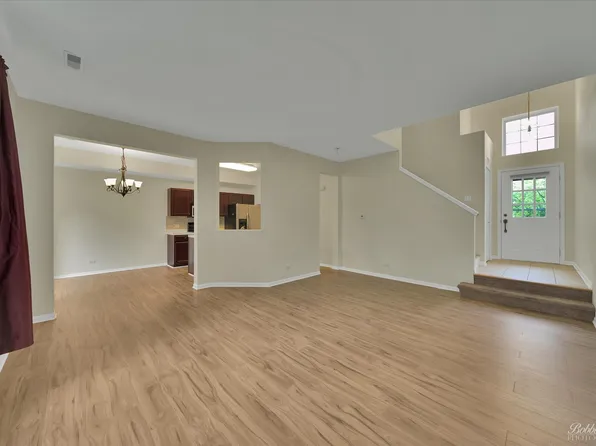 3145 Bromley Ln, Aurora, IL