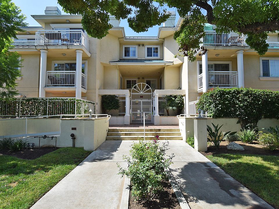 1st image of 530 W Stocker St Unit 304