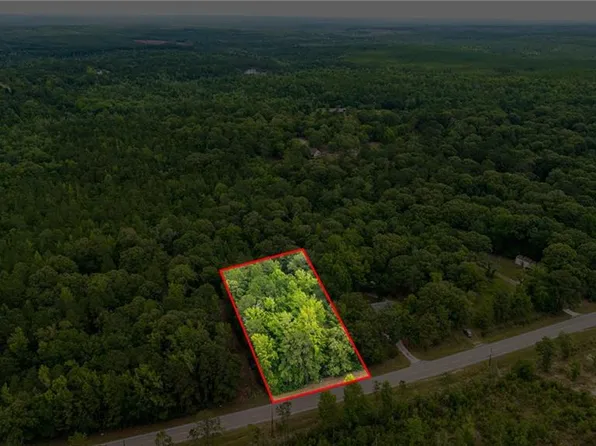 15390 Celeste Rd, Chunchula, AL 36521