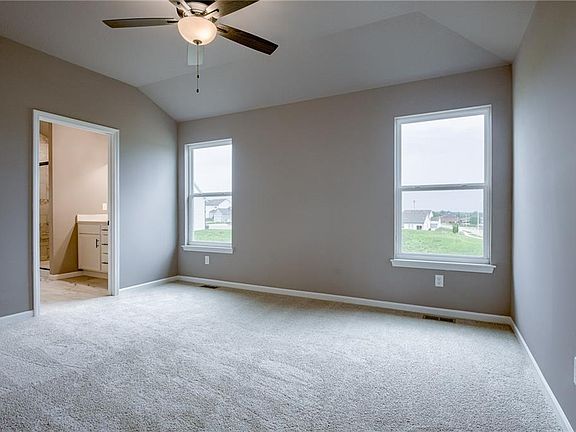 4th image of 27200 E Oak View Dr