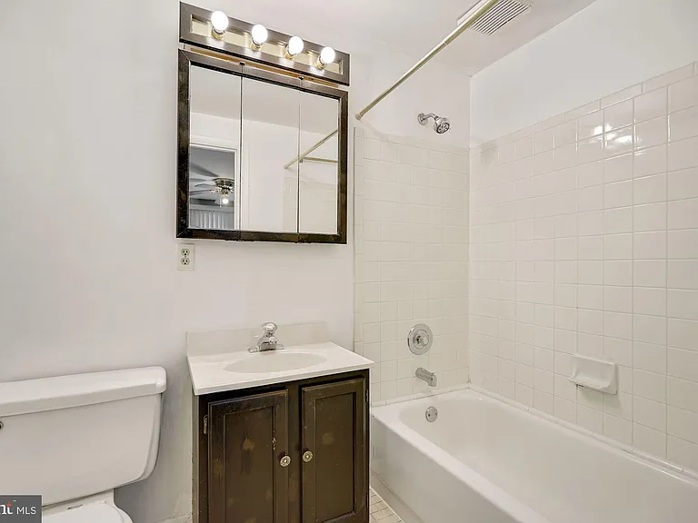6060 Hollow Knoll Ct — Photo 29