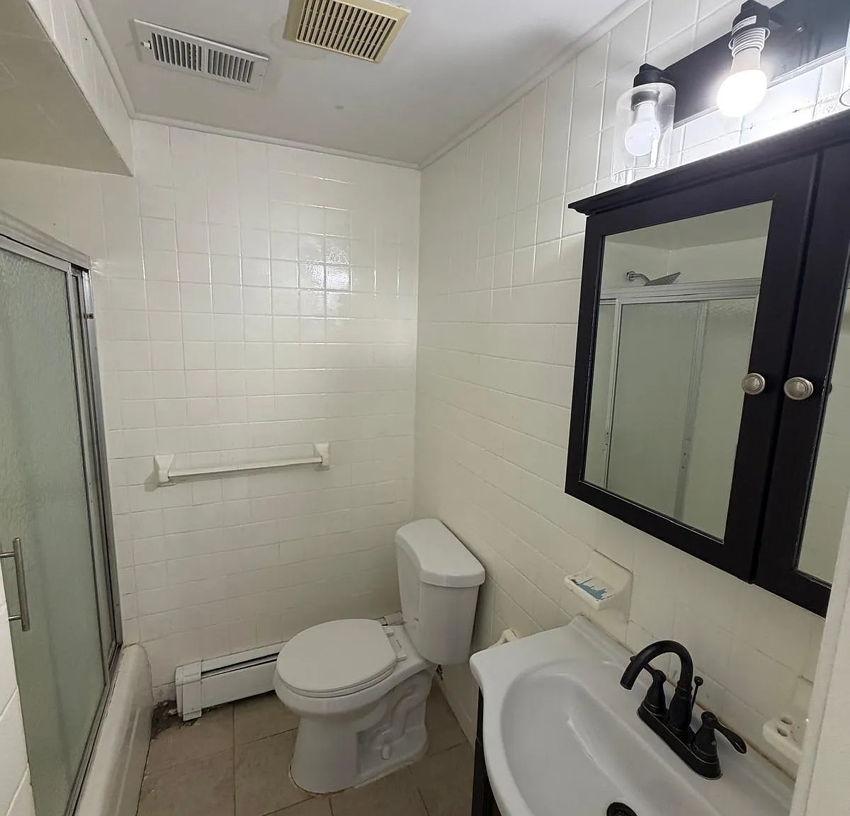 3 bed, $2,150 — Photo 4