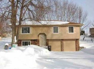 20101 Binney Cir, Elkhorn, NE 68022