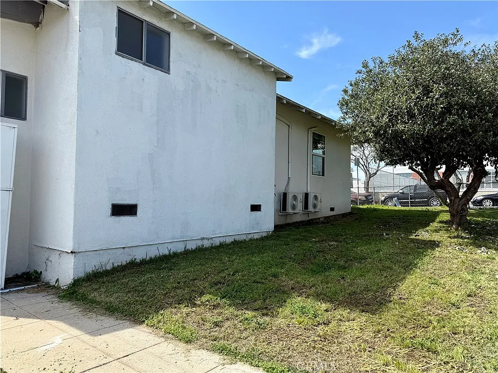 2 bed, 1600 sqft, $3,000 — Photo 3