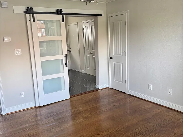 4414 La Branch St #5 — Photo 7