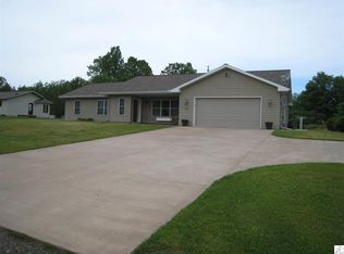 405 Goad Dr, Wrenshall, MN 55797