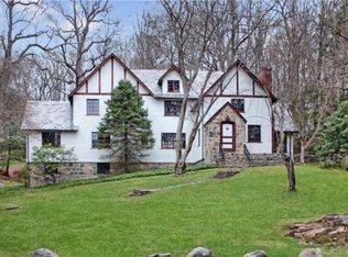 32 Interlaken Rd, Stamford, CT 06903