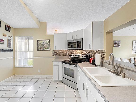 3rd image of 16361 NW 20th Street