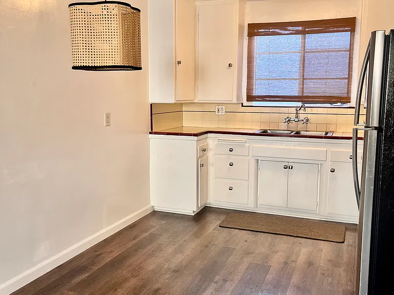 4233 Avocado St #4237-1/2 — Photo 8