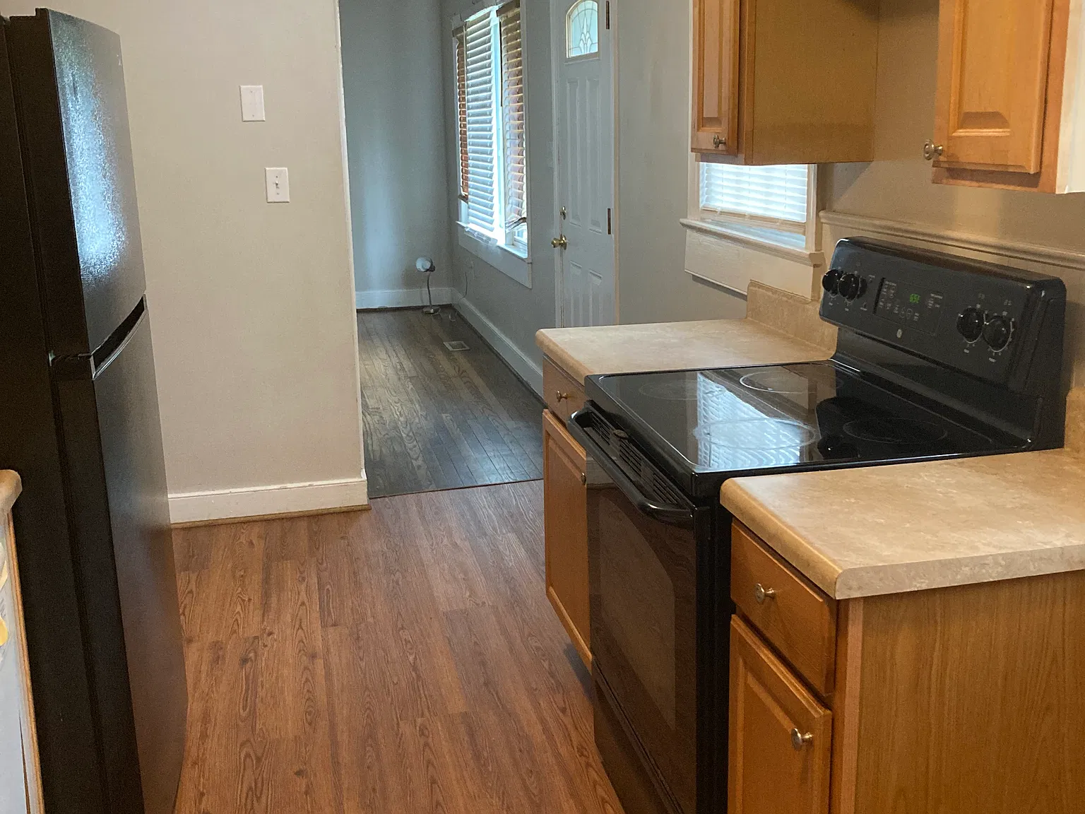 3 bed, 1089 sqft, $1,750 — Photo 2
