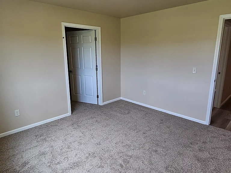 443 Neel St #304 — Photo 12