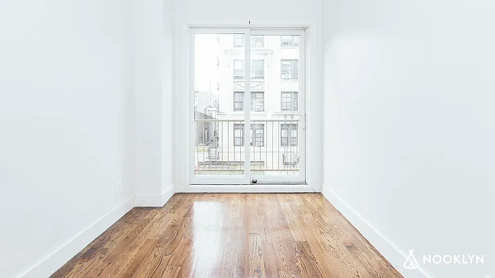Rented by Nooklyn NYC LLC | media 76