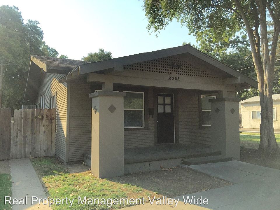 2nd image of 2028 Q St