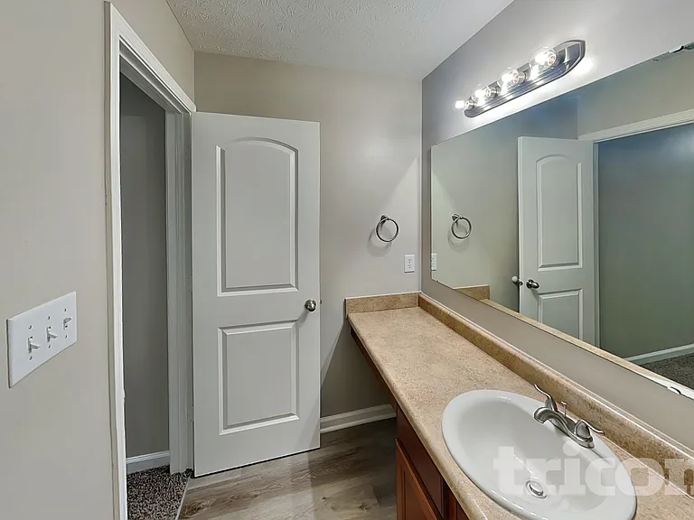5330 Himalayan Dr — Photo 15