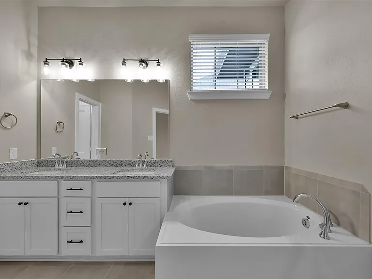 543 Longleaf Pine Dr — Photo 11