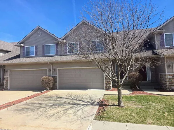 2215 NW Bayberry Ln, Ankeny, IA 50023