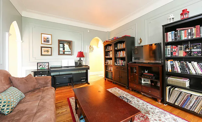 Sold by Calabrese Real Estate | media 4