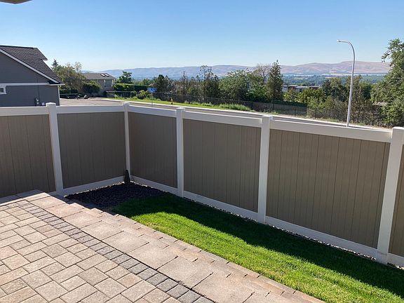 Amazing Valley views of Sunrises and Sunsets... 
Looking East