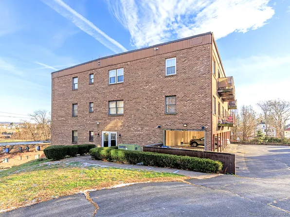 50 Long Street APT 5, New Britain, CT 06051