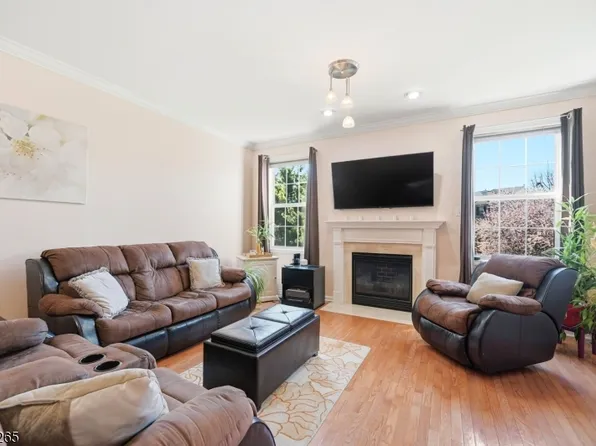 424 Hartford Dr, Nutley Twp., NJ 07110