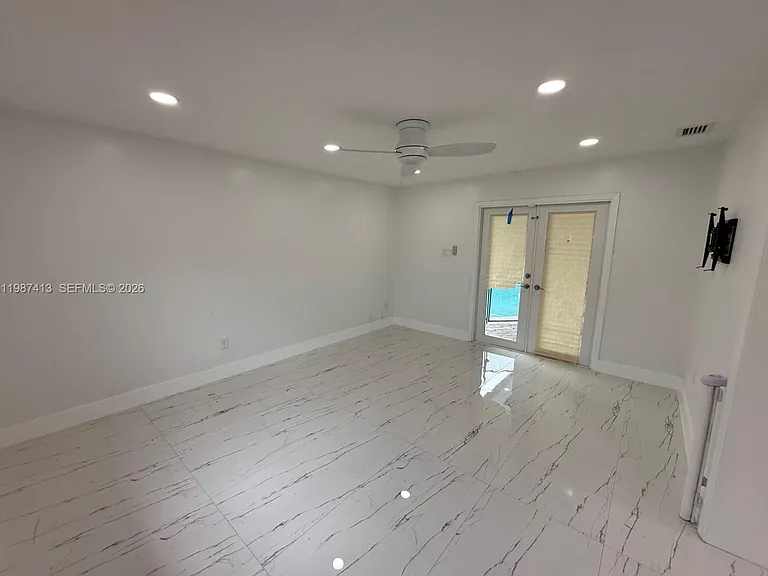 11100 NW 21st St #0 — Photo 10